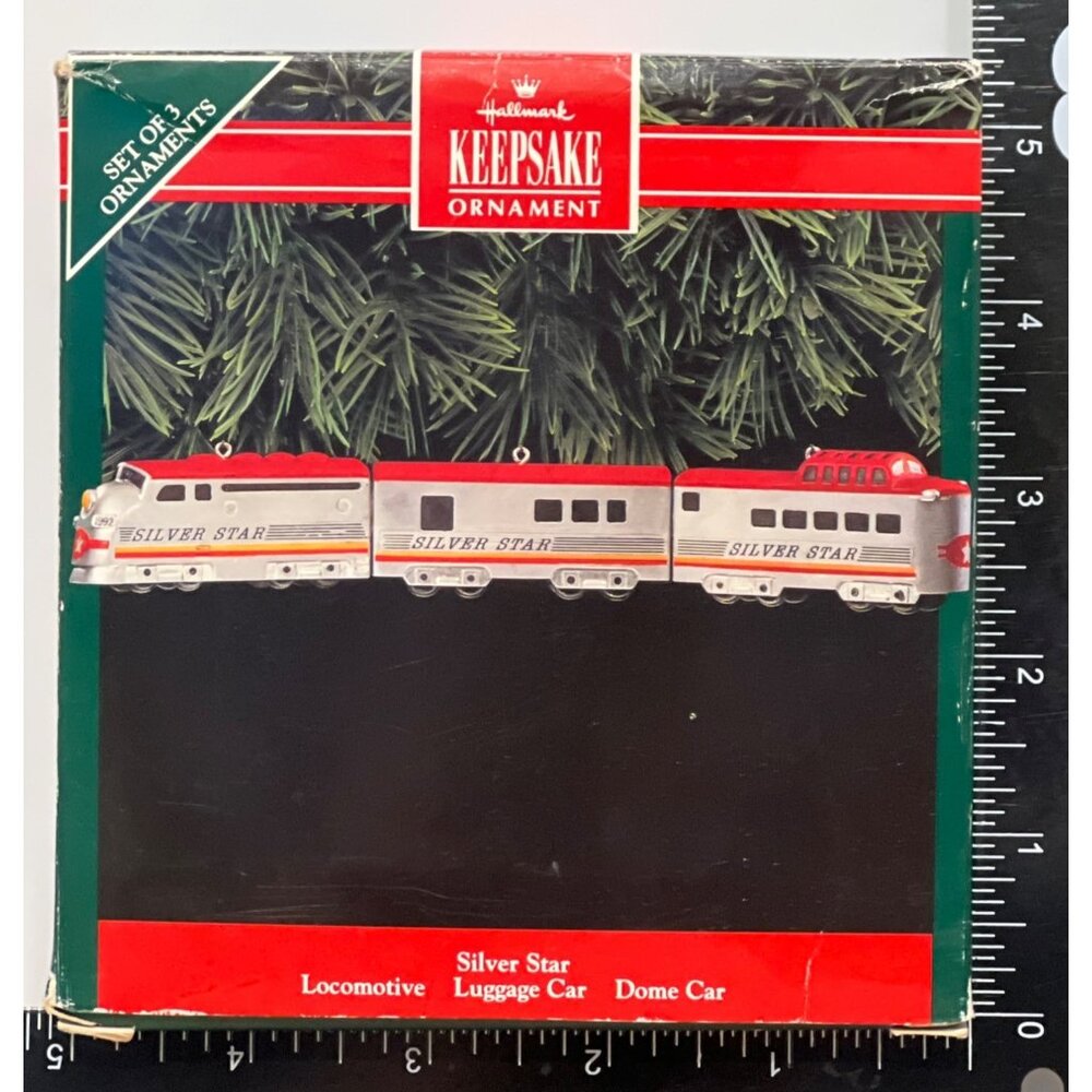 NIP 1992 HALLMARK ORNAMENT QX532-4 SILVER STAR LOCOMOTIVE DOME LUGGAGE CAR TRAIN